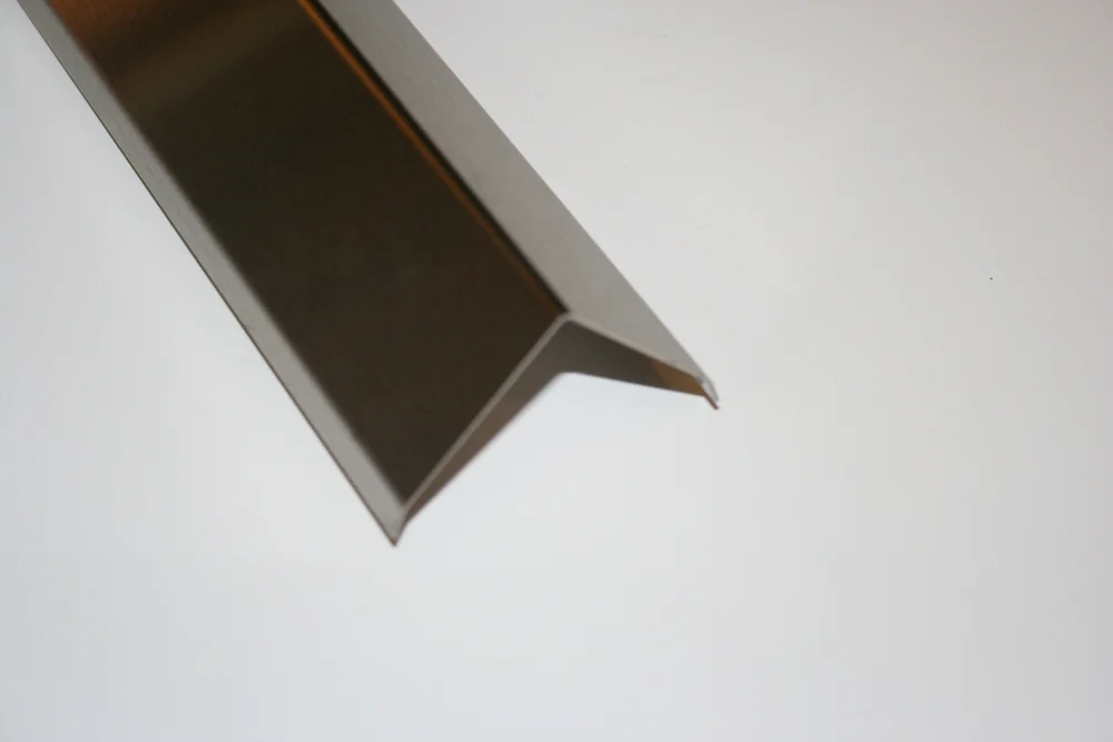 Hjørnelist 50x50 mm rustfri børstet 1,5 meter v:5080326