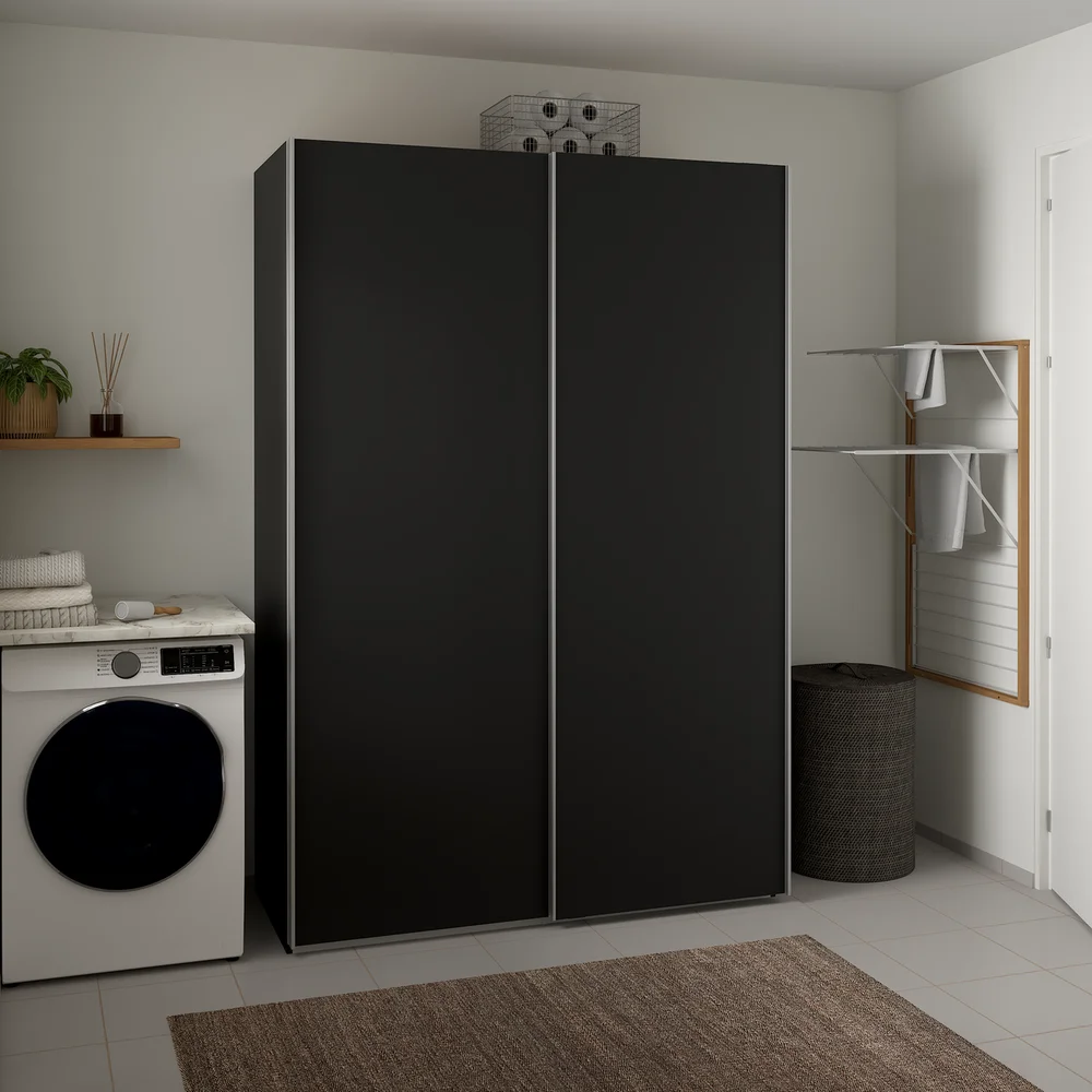 LIND NEST SKYVEDØRSGARDEROBE 150X220X67CM SORT v:2326245