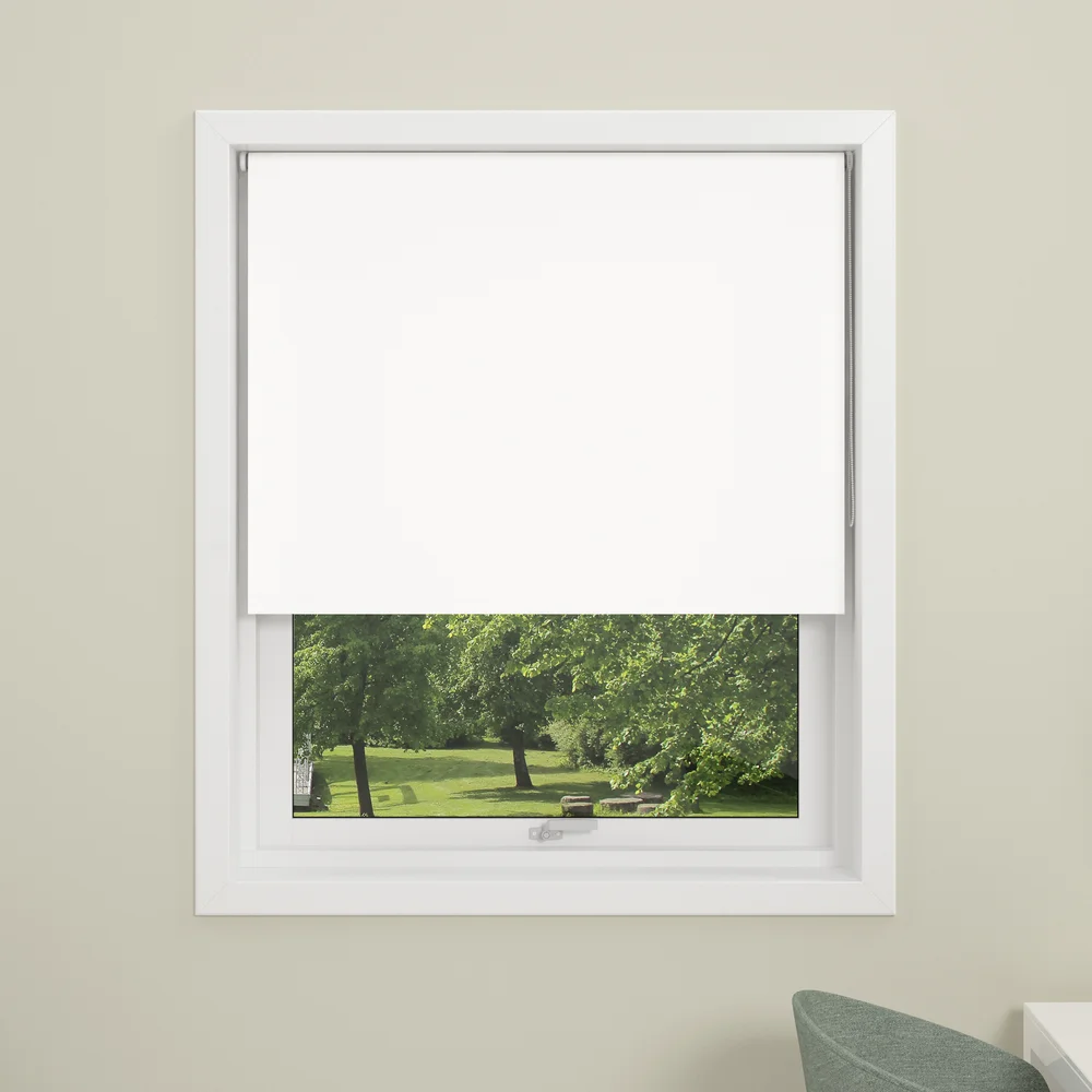 DEBEL RULLEGARDIN UNI MAXI LYSDEMPENDE HVIT 90X210 v:5356017