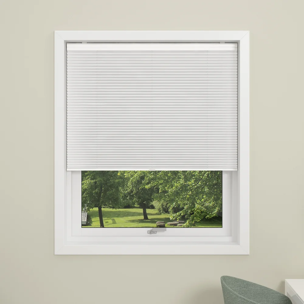 DEBEL PLISSÉGARDIN TOUCH LYSREDUSERENDE 70% HVIT 80X210 v:2503658