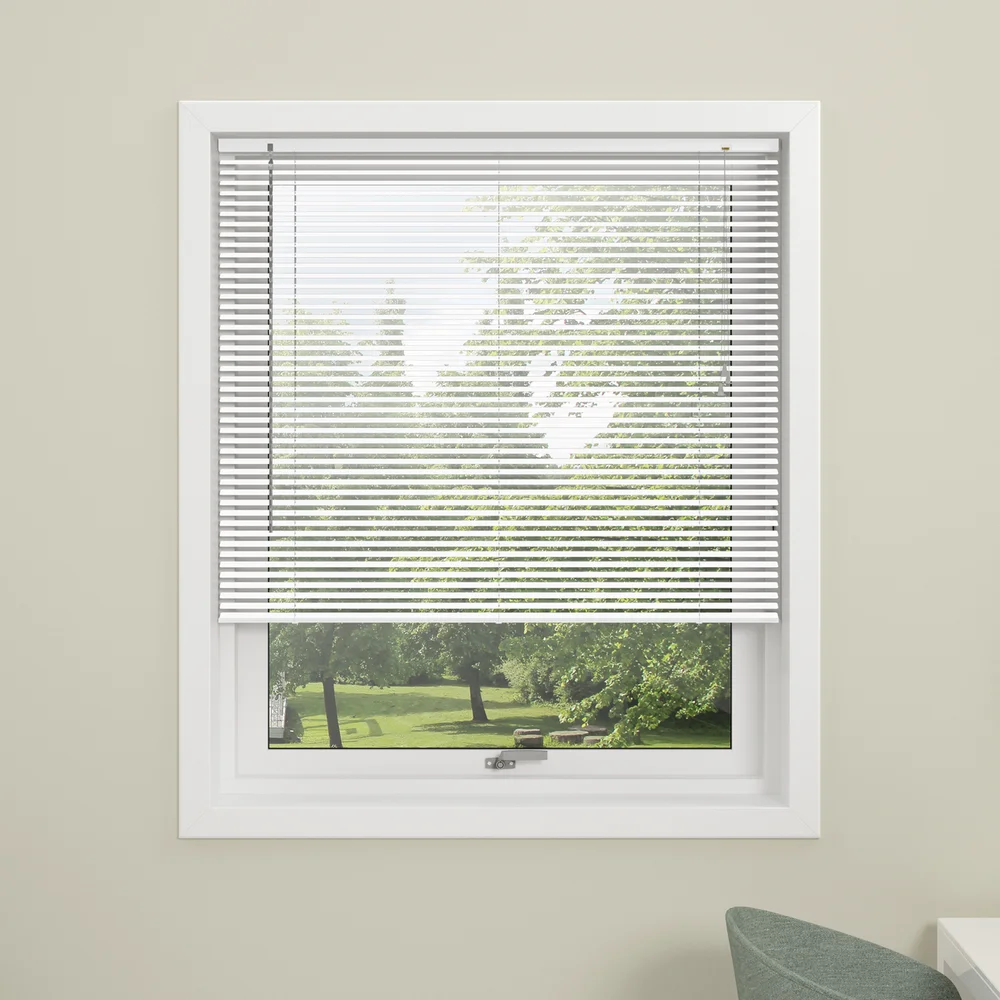 DEBEL PERSIENNE TWIST 110X130 HVIT v:8596354