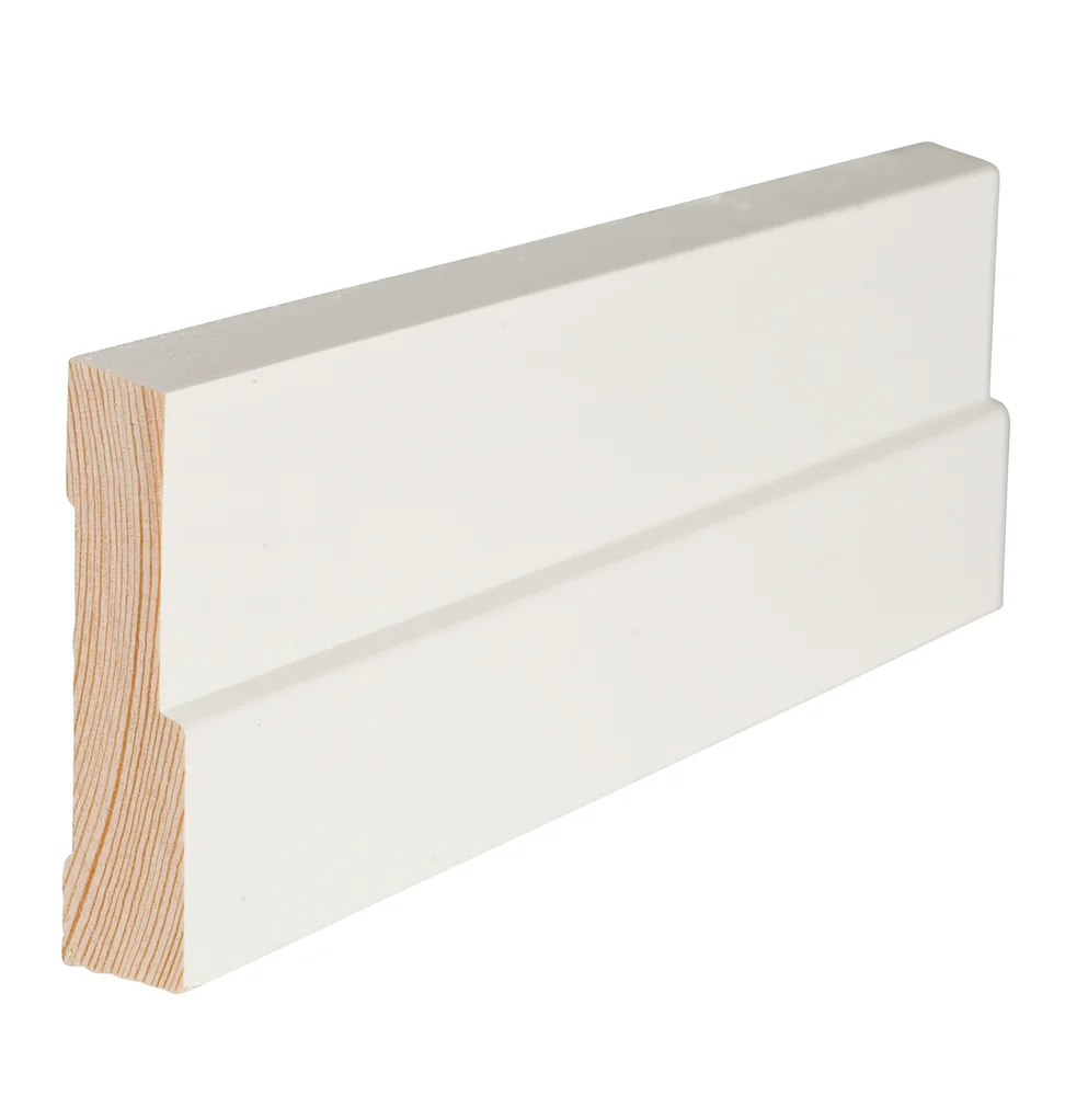 Gulvlist Oslo profil malt Furu 15x070 v:5991537