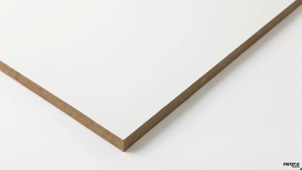 MDF Fuktbestandig Fibraplast Hvit 22x2440x1220 – Fritzøe Engros v:7073756
