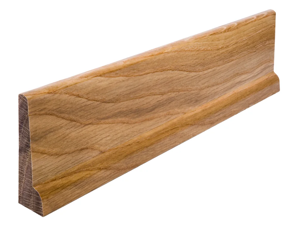 Gulvlist Ideal rund nese lakkert Eik 15×057 v:7025057
