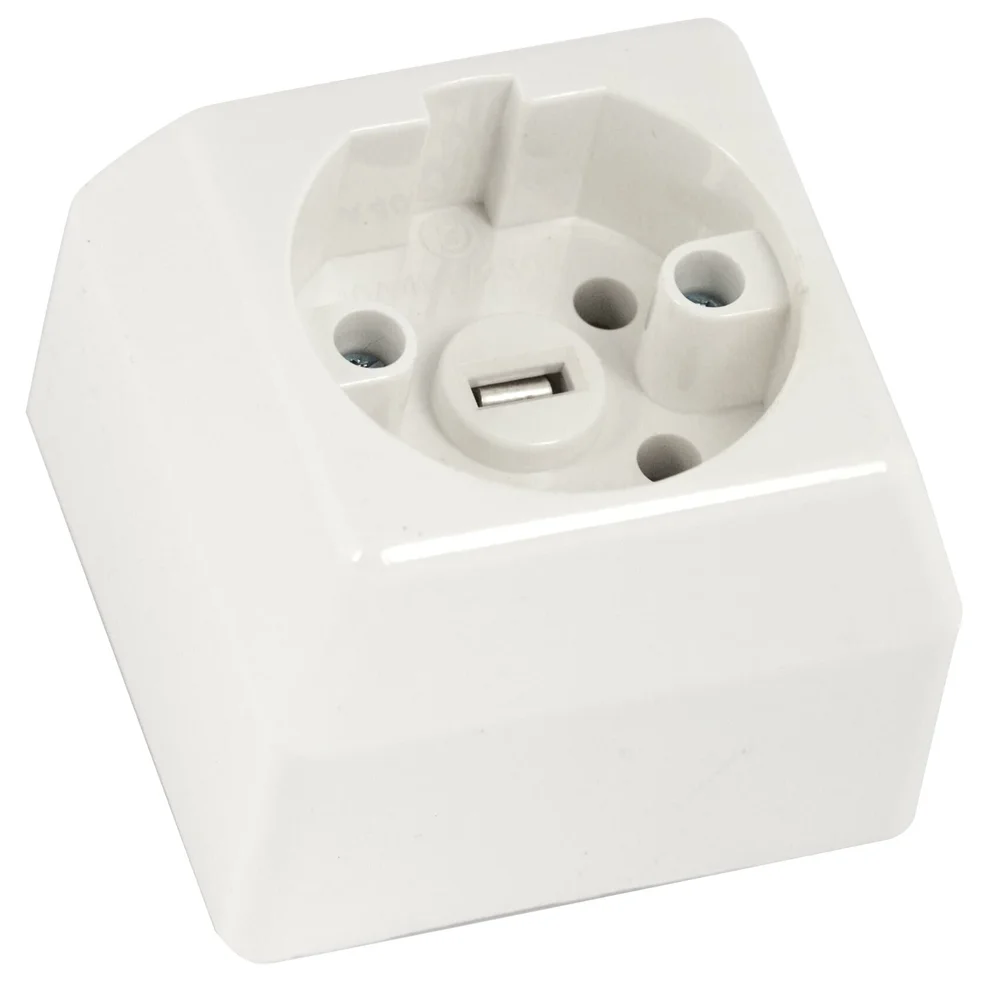 Gelia Spissuttak/vegguttak, utenpåliggende, 3-polet v:3861442 Gelia Spissuttak/vegguttak, utenpåliggende, 3-polet v:3861442